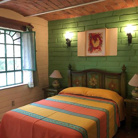 לינה וארוחת בוקר Tlaquepaque Casa Del Retono מראה חיצוני תמונה