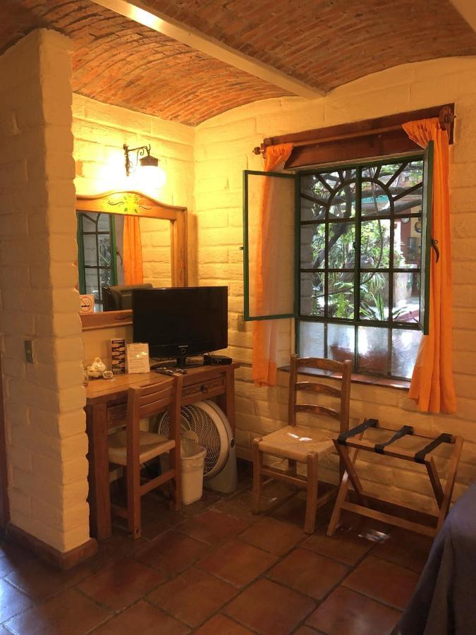 לינה וארוחת בוקר Tlaquepaque Casa Del Retono מראה חיצוני תמונה