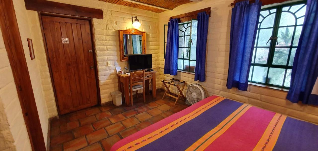 לינה וארוחת בוקר Tlaquepaque Casa Del Retono מראה חיצוני תמונה