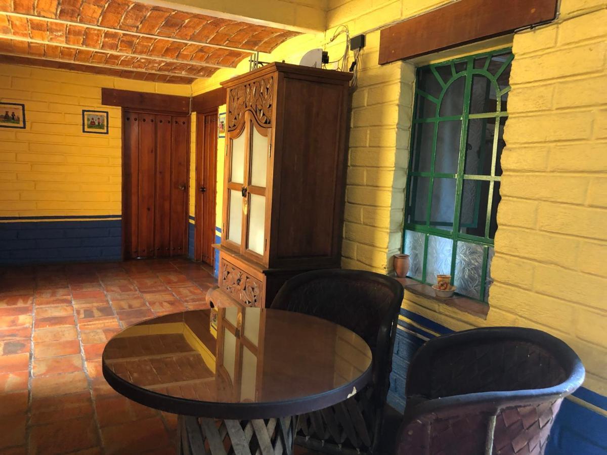 לינה וארוחת בוקר Tlaquepaque Casa Del Retono מראה חיצוני תמונה