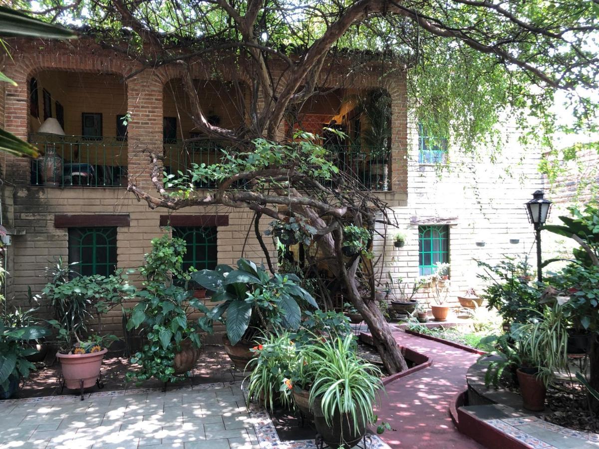 לינה וארוחת בוקר Tlaquepaque Casa Del Retono מראה חיצוני תמונה