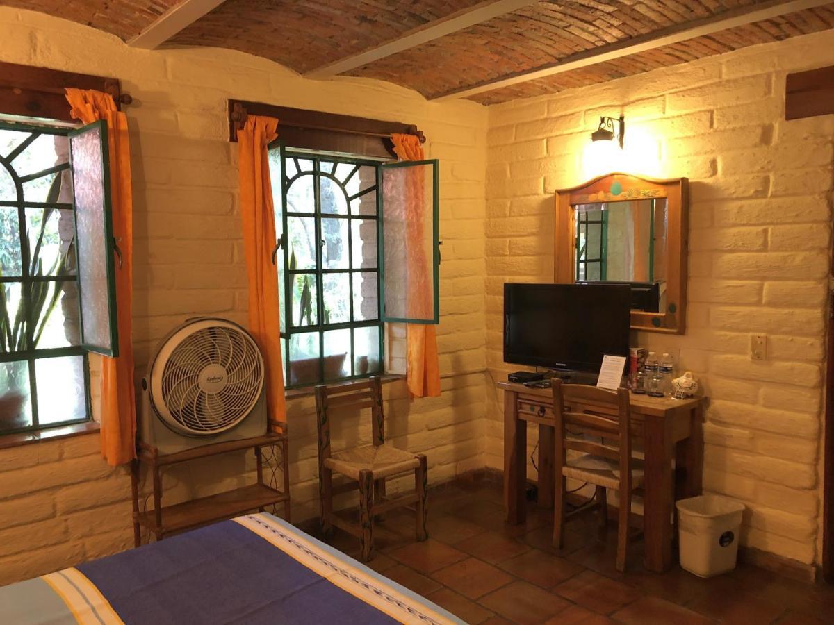 לינה וארוחת בוקר Tlaquepaque Casa Del Retono מראה חיצוני תמונה