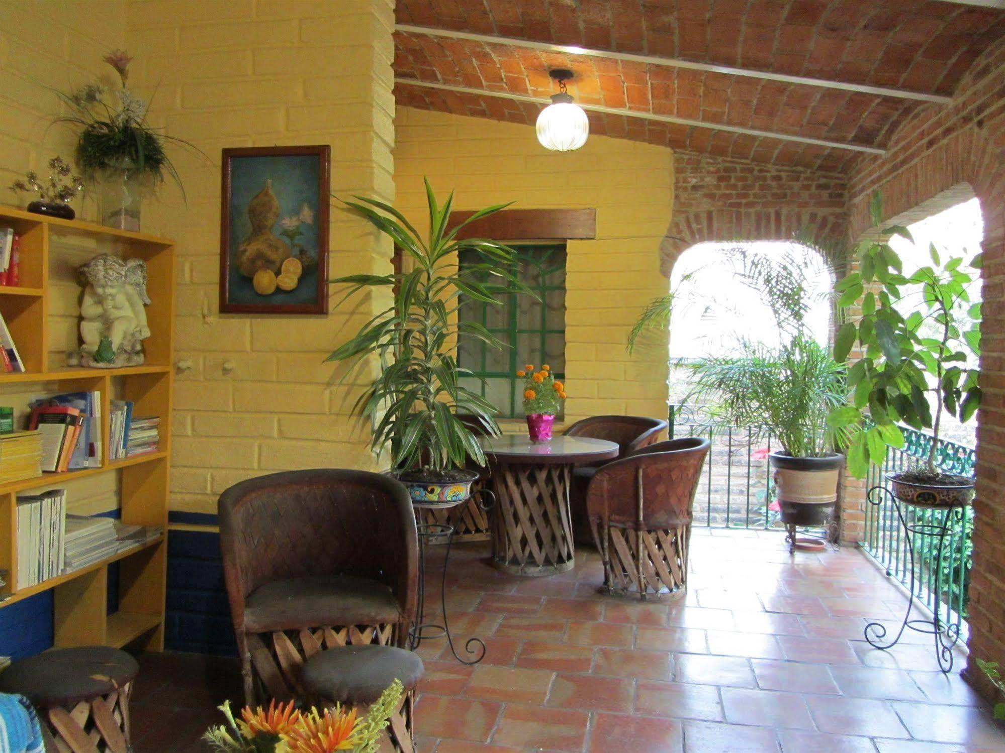 לינה וארוחת בוקר Tlaquepaque Casa Del Retono מראה חיצוני תמונה